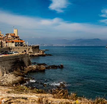 EXPLORER LE VIEIL ANTIBES, ENTRE HISTOIRE, MER & PATRIMOINE