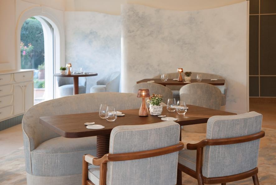 AMARINES BY MAURO COLAGRECO